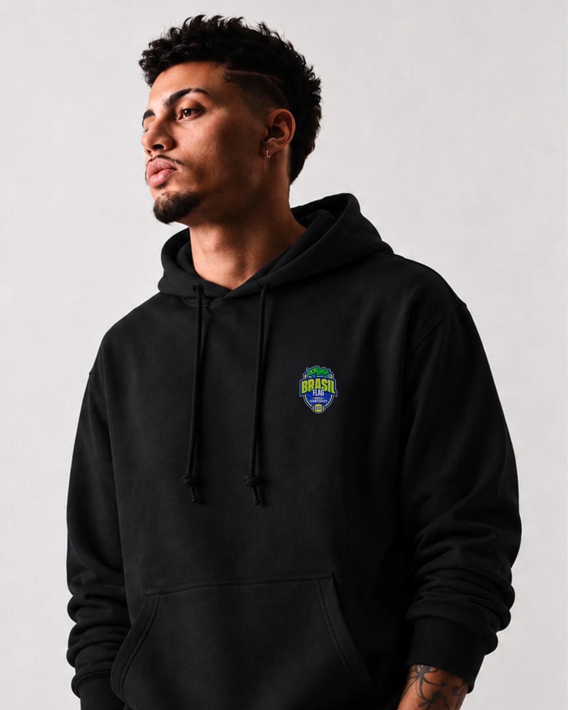 Moletom Canguru BFWC Preto - frente com escudo no peito